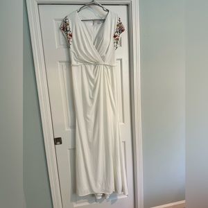 Mac Dugga EMBELLISHED SLEEVE
JERSEY WRAP GOWN size 10
